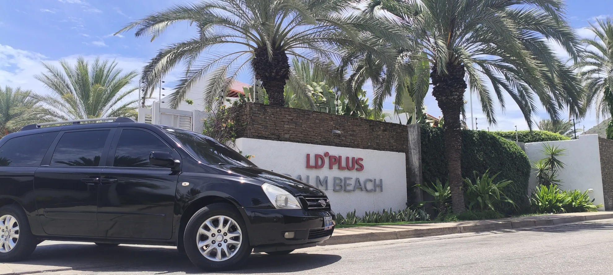 Van ejecutiva y taxi para traslados privados en Margarita