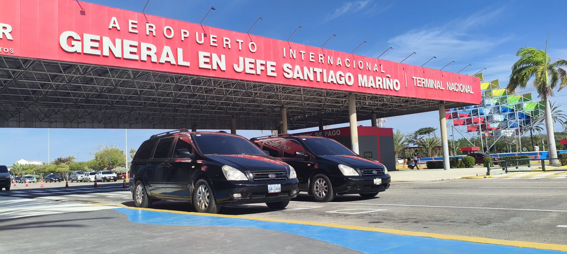 Interior confortable de nuestras vans ejecutivas